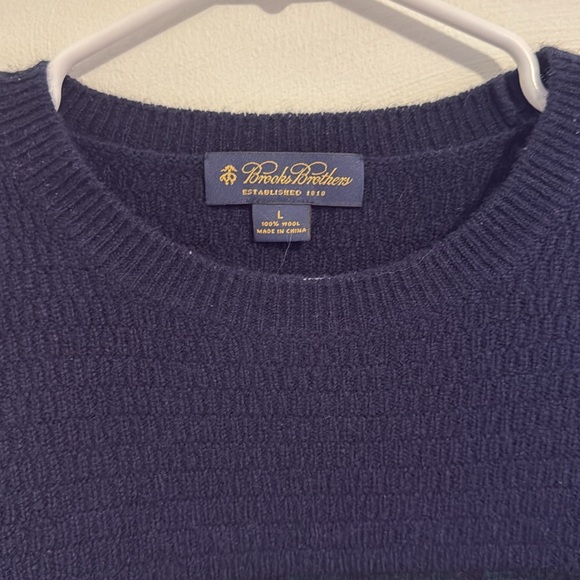 Brooks brother sweater - Picture 2 of 4
